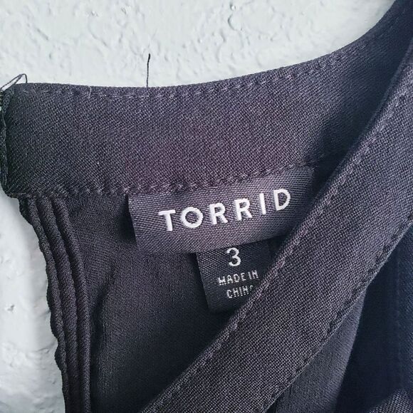 Torrid Black Bengaline High Neck Strappy Cage Front Top - Picture 6 of 8